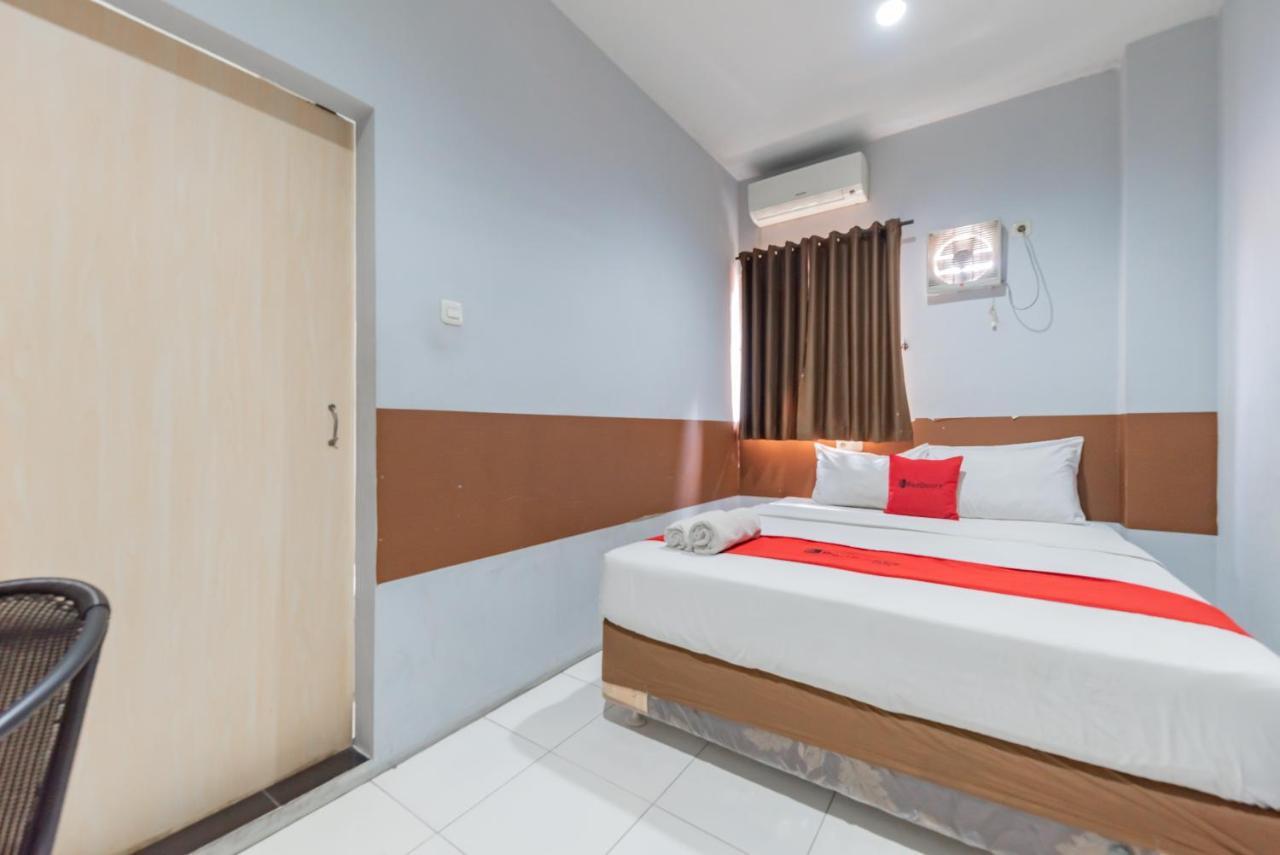Hotel Reddoorz @ Pelajar Pejuang 3 Bandung Exteriér fotografie